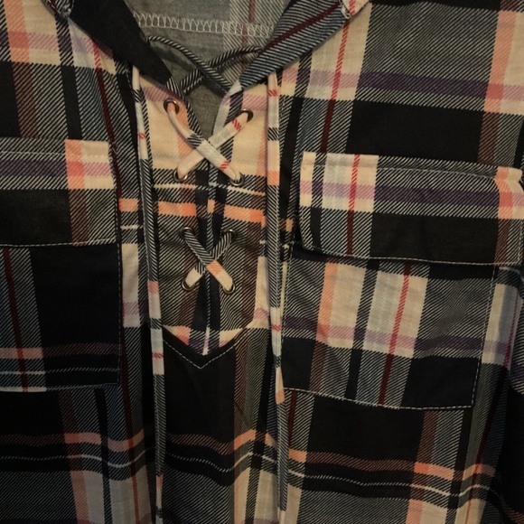 NWT New York Laundry Sleeveless Plaid Shirt - Picture 3 of 5